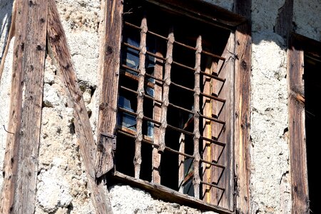 Wrecks nostalgia window
