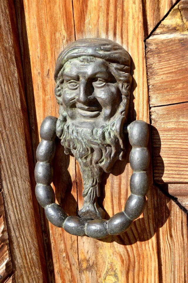 Door knob date