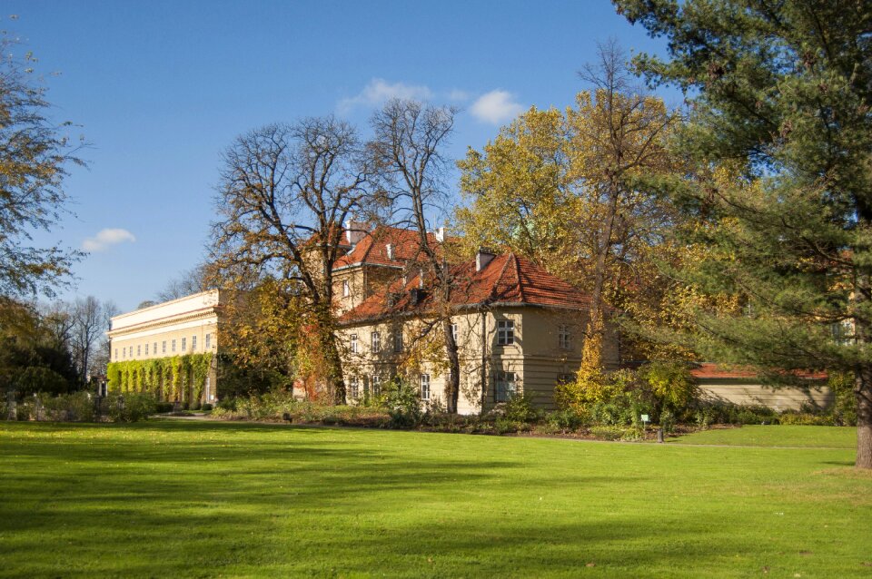 Castle park park in łańcut photo