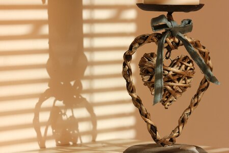 Sweetheart wicker bows