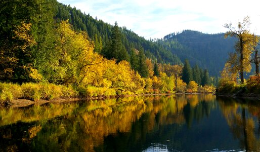 Idaho reflection fall color photo