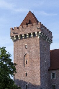 Castle building knight