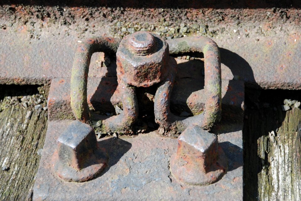 Metal connection rusted