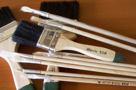 Artistic painter