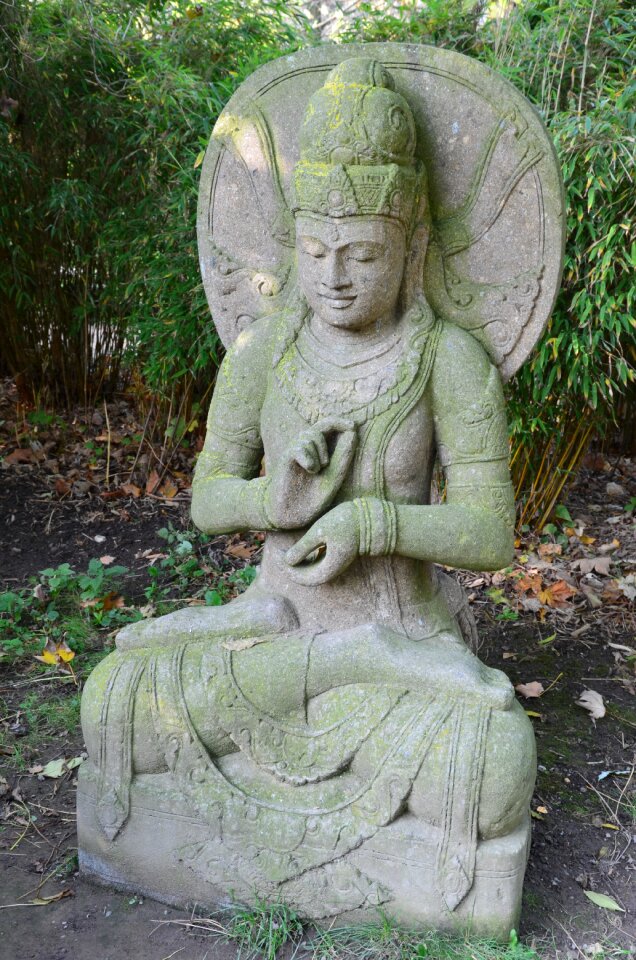 Figure sculpture religion