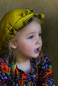 Life in the countryside child bead