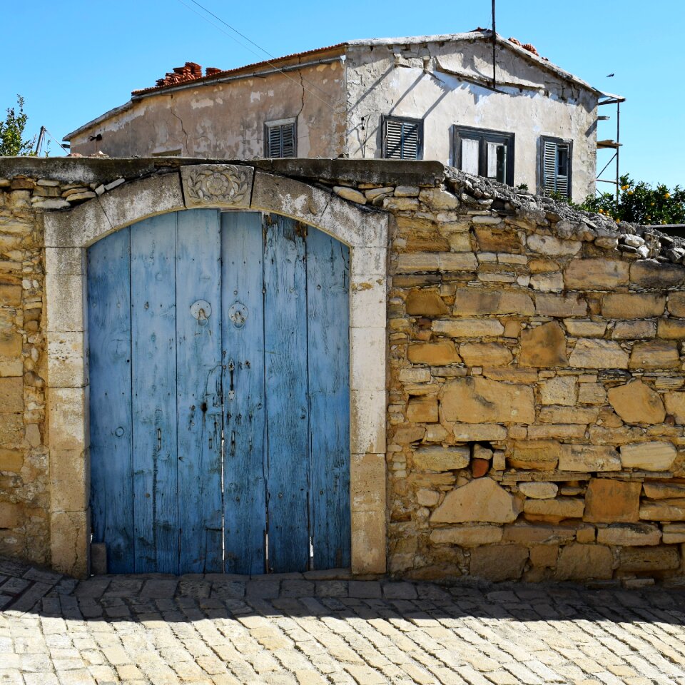 House architecture traditional
