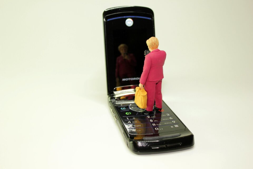 Mirror image merkel figure policy