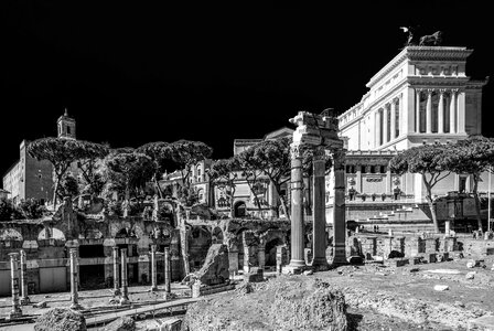 Altare della patria victorian columns photo