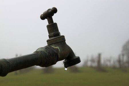 Leak plumbing trickle photo