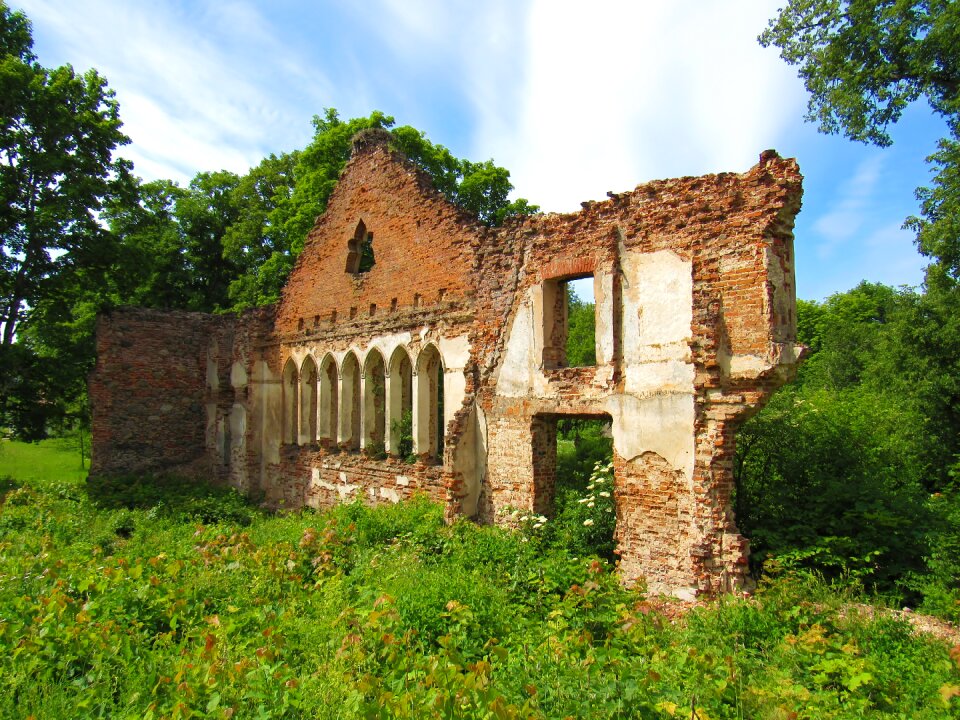 History ruined architecture brick
