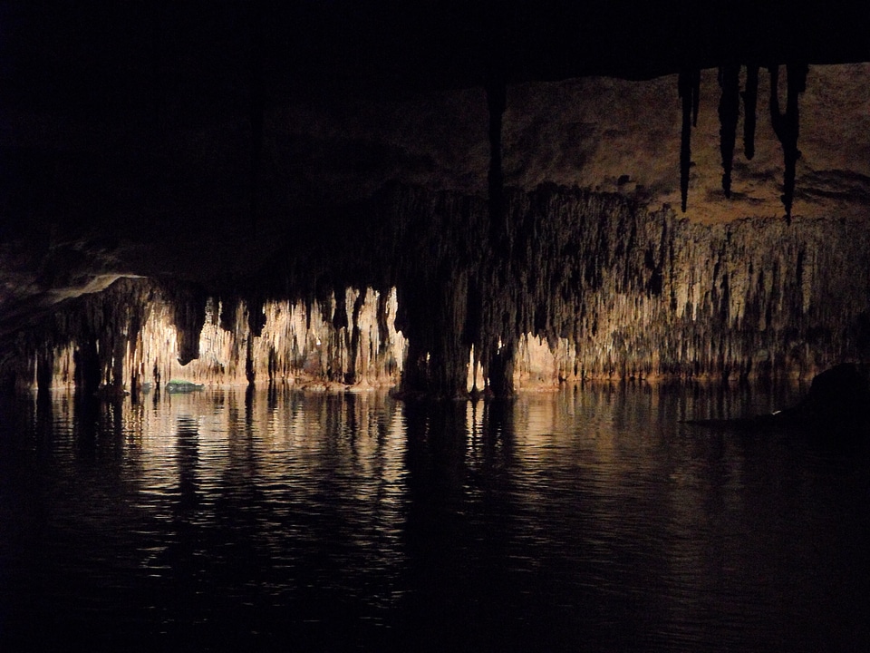 Stalagmites speleothems stalactites