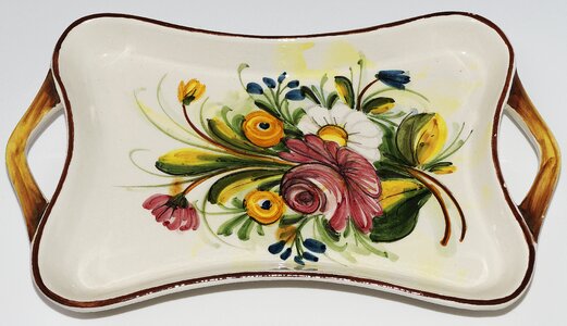 Ceramic tableware painted
