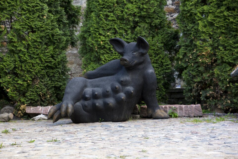Cute animal world statue