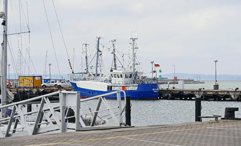 Investors pier lighthouse photo