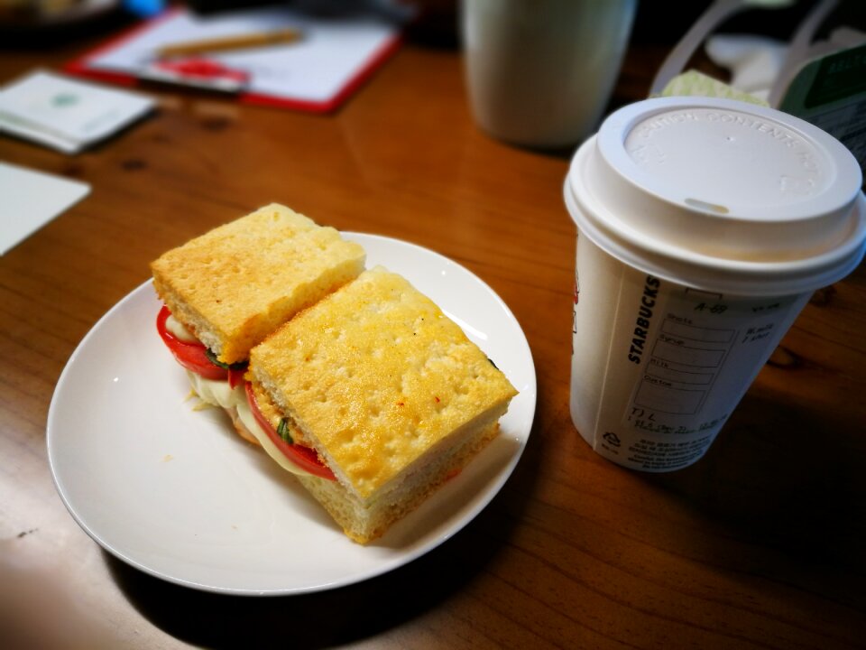 Sandwich case coffee starbucks