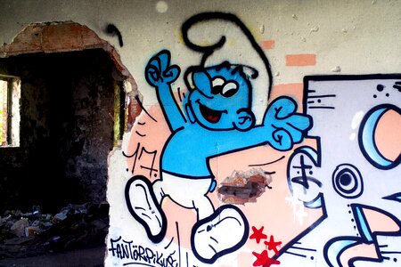 Smurfs graffiti ruins