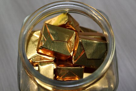 Cubes cooking aromatic hydrocarbons