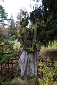 Statue green woman