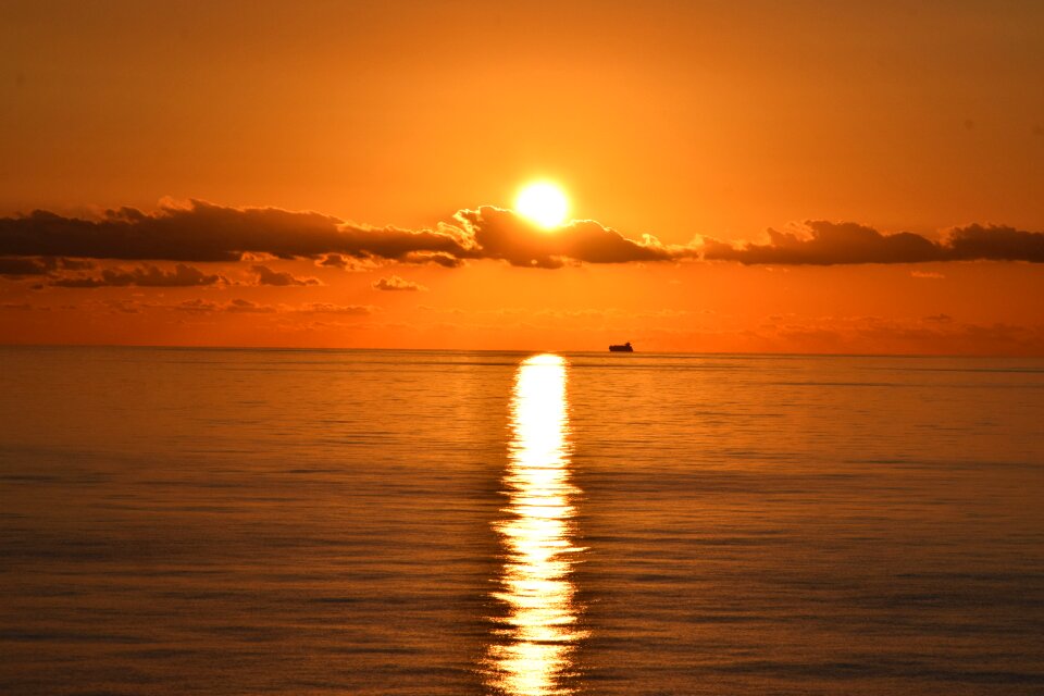 Ocean marine solar