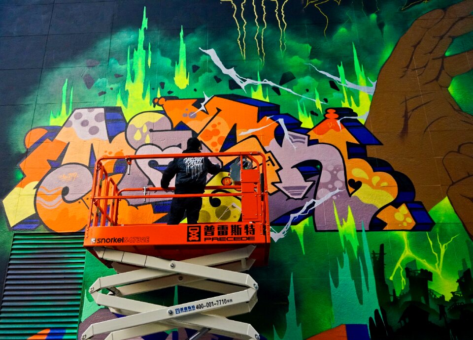 Graffiti wall hand-painted
