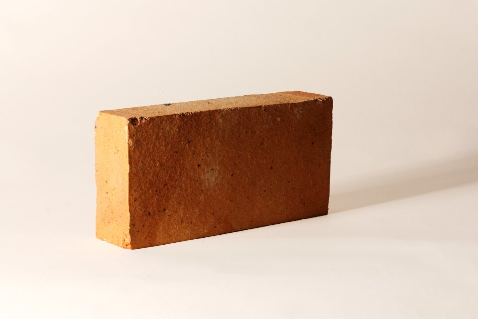 Building stone wall