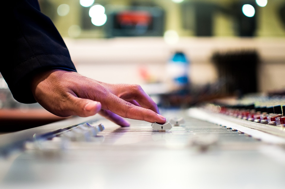 Slider disc jockey dj