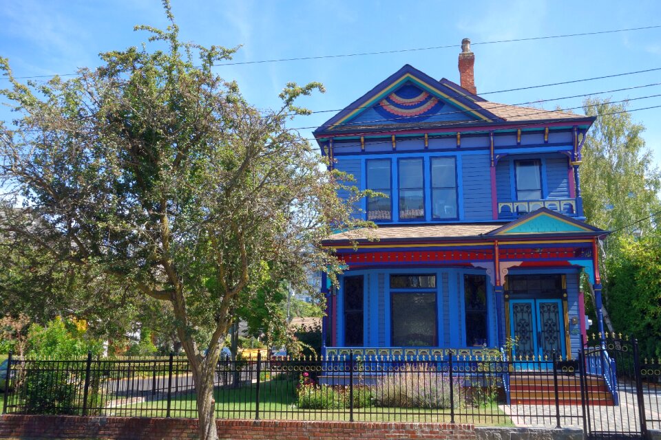 Canada victoria blue home