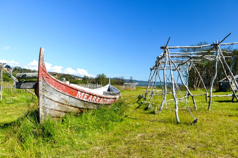 Wooden boat wreck fishing