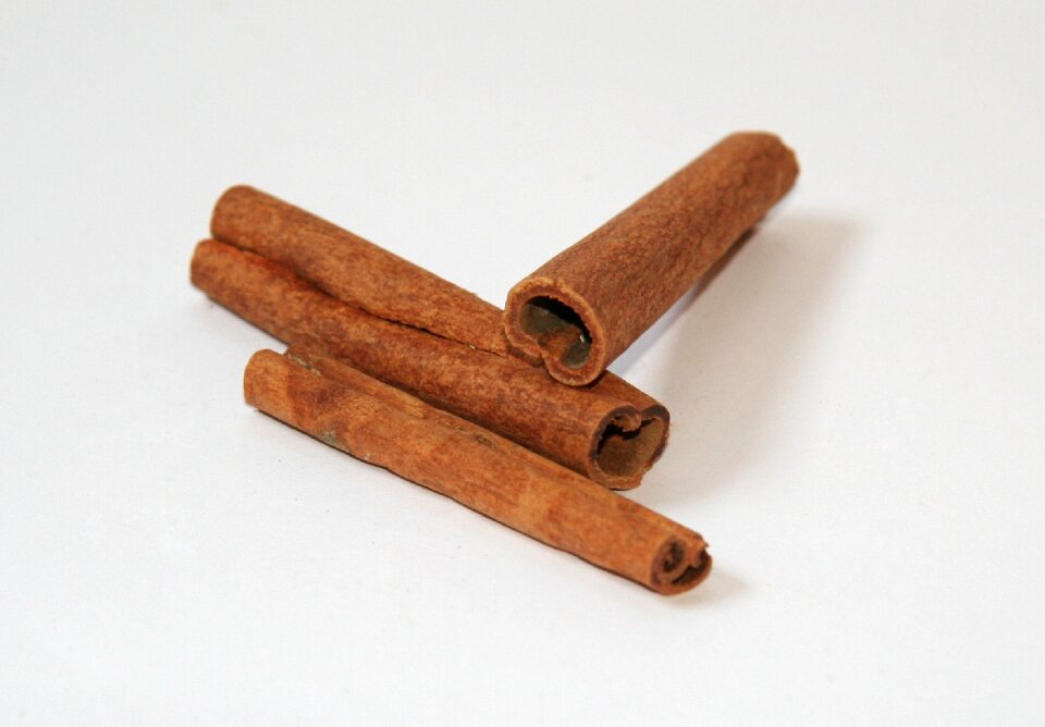 Cinnamon stick christmas mulled wine