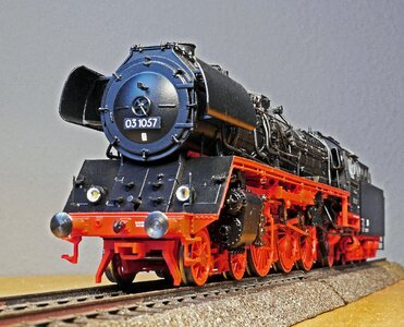 Scale h0 express train br 03-10