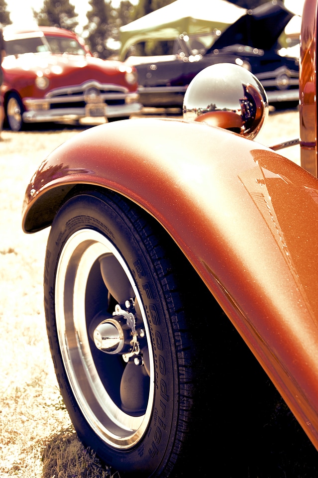 Roadsters drag old