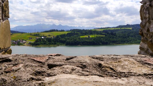 The stones floor lake
