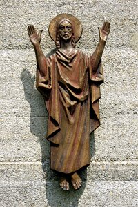 Figure statue christian