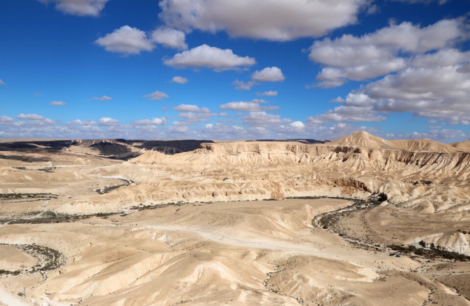 Mountain sand dry