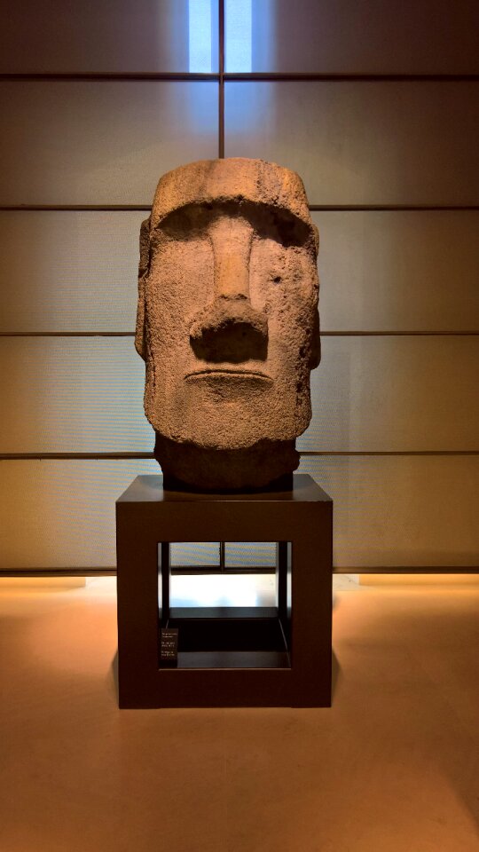 Louvre museum sculpture