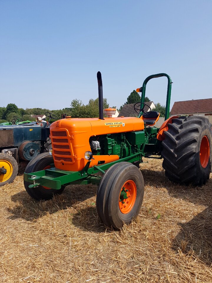 Agricultural machine field rural