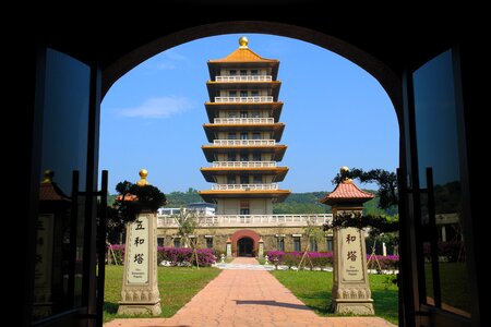 Fo guang shan stupa the door photo