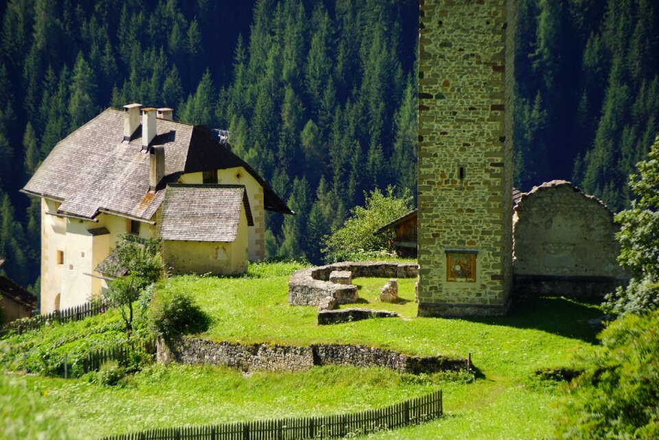 Alta badia wall the village of la val dolomiti unesco world natural heritage