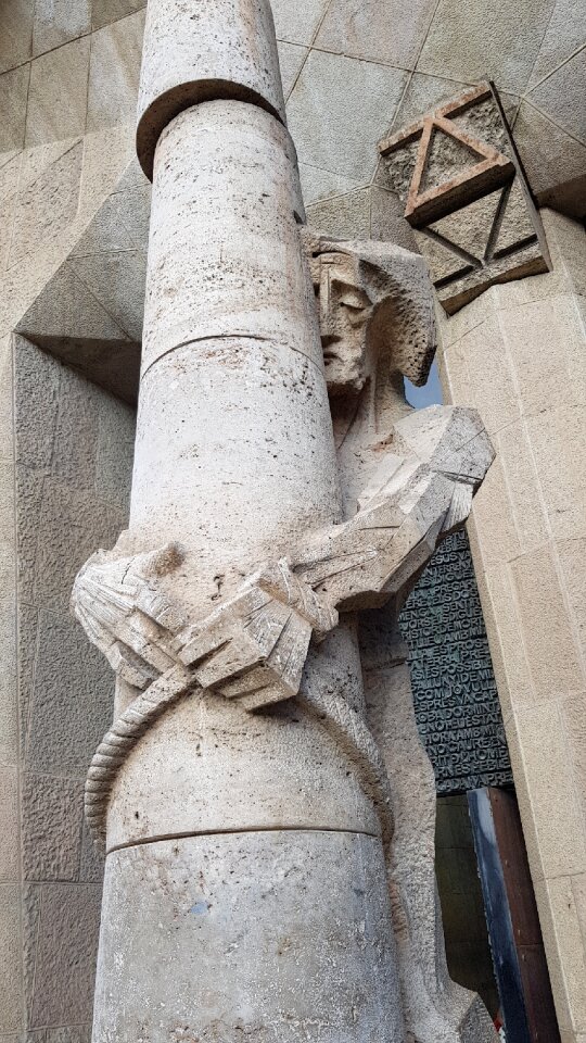Antonio gaudi jesus familia