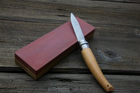 Cut metal blade