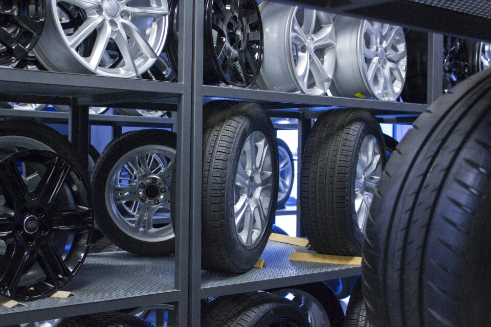 Tyre sports cars wheel
