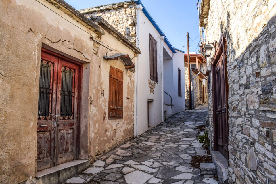 Houses wall backstreet