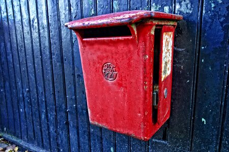 Communication message post