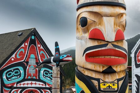 Totem wall painting outdoors