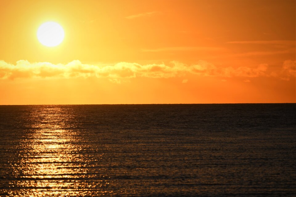 Twilight horizon sea