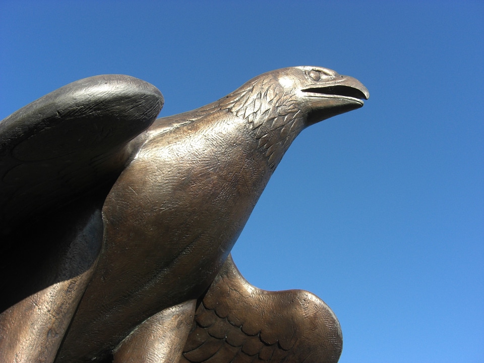 Raptor heraldic animal monument