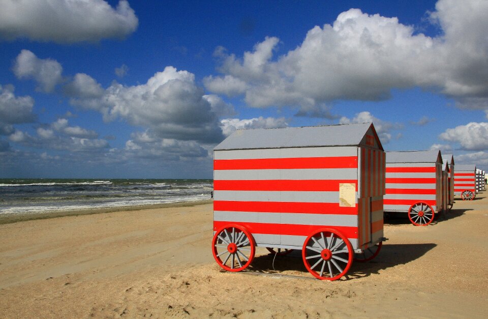 Small house summer bath photo