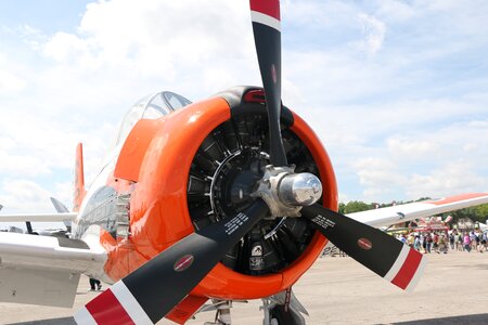 Plane radial engine propeller