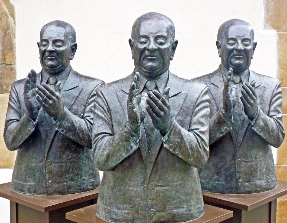Bronze backnang center